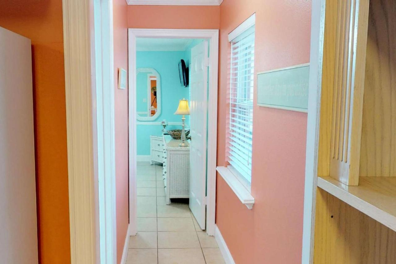 100 - Las Brisas St. Pete Beach Exterior photo